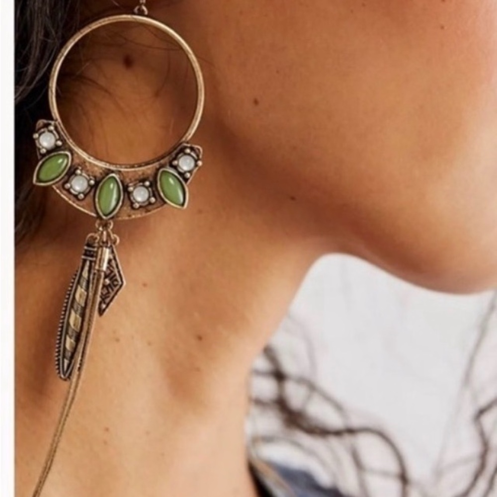 NWT FP Winona Elegant Gold and Green Hoop Earrings - Picture 2 of 13